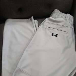 Men's Under Armour Baseball Pants. MD